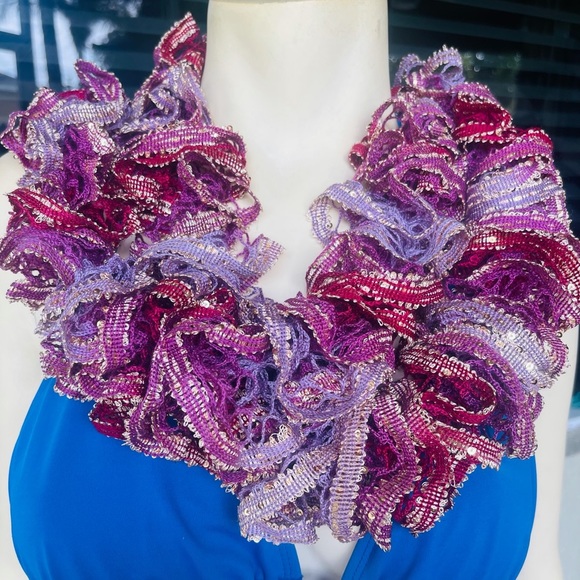 Handmade Sashay Soft Ruffle Women’s Elegant Scarf - Picture 2 of 6